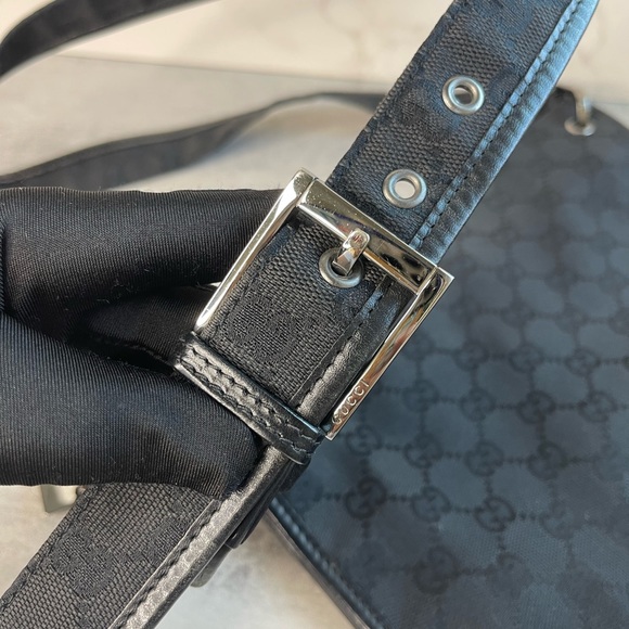 Gucci Crossbody Bag - Picture 10 of 16